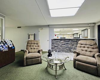 Econo Lodge - Kannapolis - Вітальня