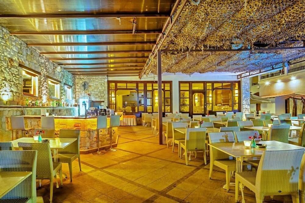 Xenios Possidi Paradise Hotel