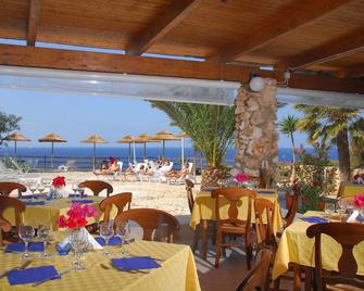 Camping La Roccia - Lampedusa - Restaurante