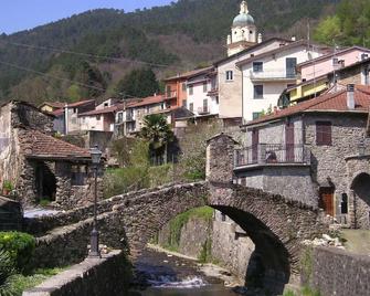 Antica Porta delle Cinque Terre - Pignone