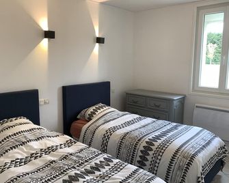 Gîte des Bords de Loire - 50m de la Loire à Vélo - Meuble de Tourisme 4 Étoiles - 생브누와 쉬르루아르 - 침실