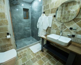 Ahiyan Hotel - Uchisar