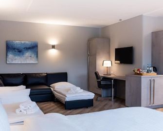 Hotel Circle Inn - Ramstein-Miesenbach - Schlafzimmer