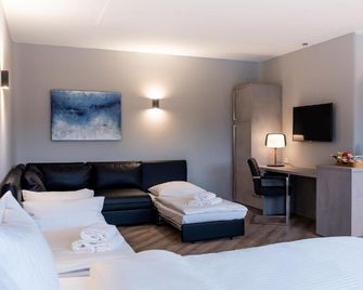 Hotel Circle Inn - Ramstein-Miesenbach - Bedroom