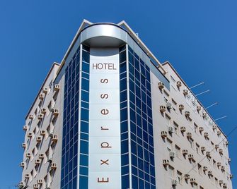호텔 익스프레스 아에로포르투 - 포르투알레그레 - 건물
