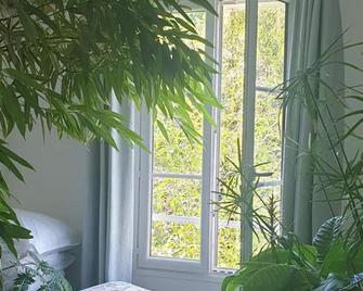 La petite maison du jardin d'Apollon - Dourdan - Außenansicht