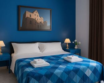 Melo Accommodations - Bari - Dormitor