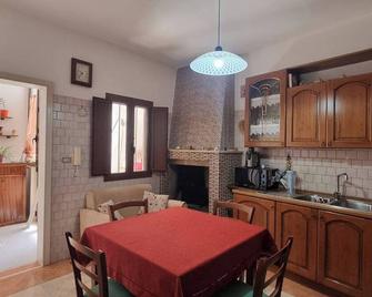 Casa Stella - Cannole - Comedor