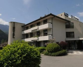 Hotel 4c - Клюз - Будівля