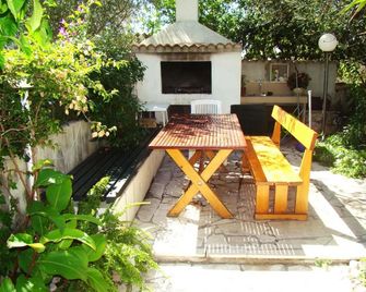 Tonka - 150m From the sea & Parking - A1 A - Orebic - Binnenhof