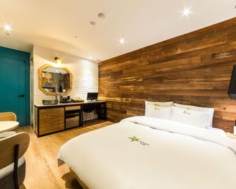 Anyang Beomgye Byeol Hotel - Anyang - Bedroom