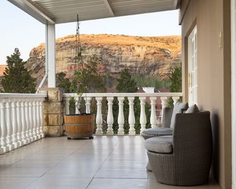 Mont d'Or Hotel Clarens - Clarens - Balkon