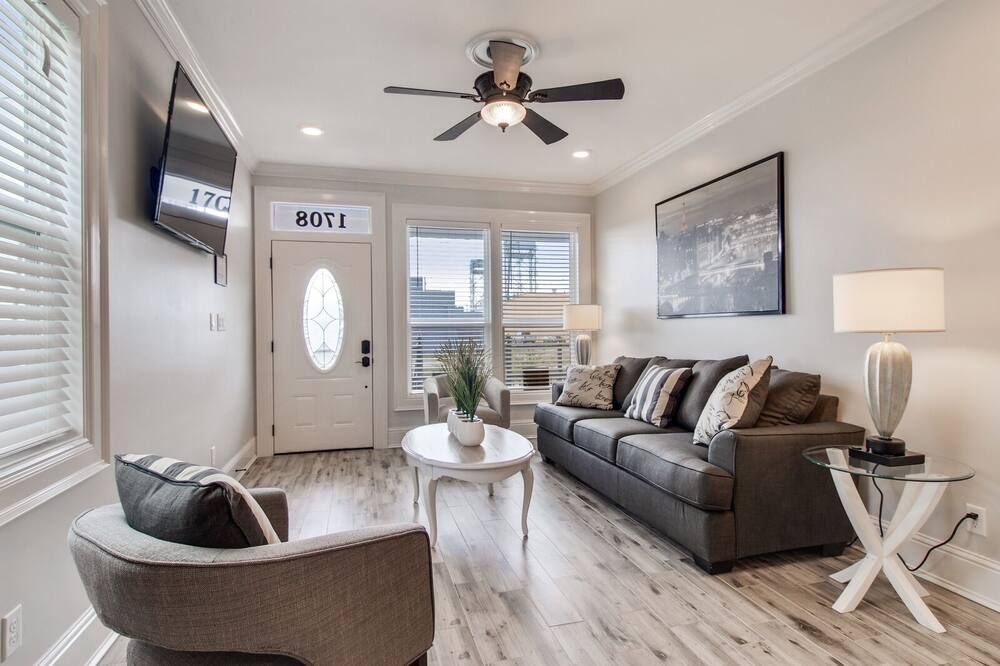 Beautiful Poland Maison for Two at 1708 - ניו אורלינס - סלון