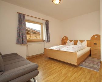 Paderlafoderhof Apartment 1, Zentrale Lage mit Garage - Lajen - Dormitor