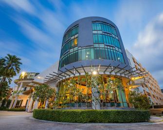 ديفانا بلازا فوكيت - باتونغ - مبنى