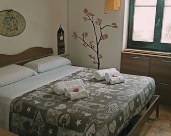 VILLA ZOND - a pochi passi dal mare bandiera blu - Castellaneta Marina - Camera da letto