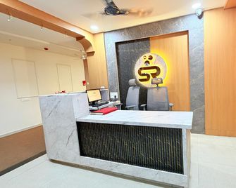 Hotel Tgr ( A Unit of Sr Hospitality Pvt Ltd) - Bharūch - Front desk