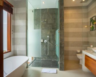 Freddies Villas Ubud - Sukawati - Ванна кімната