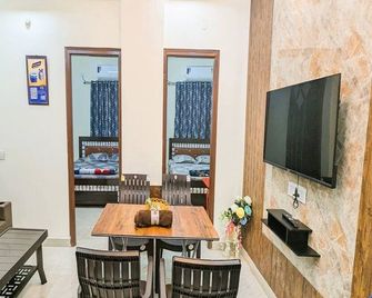 Lohas Blue A Unit Of Lohas Stays - Hyderabad - Dining room