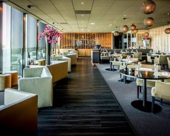 Charming Room Near Castle Ruins with Indoor Pool and Spa - Leiden - Restaurante