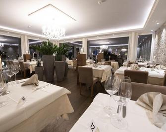 Hotel Krone Buochs - Buochs - Restaurant