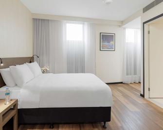 Best Western Queen Victoria Market Hotel - Melbourne - Bedroom
