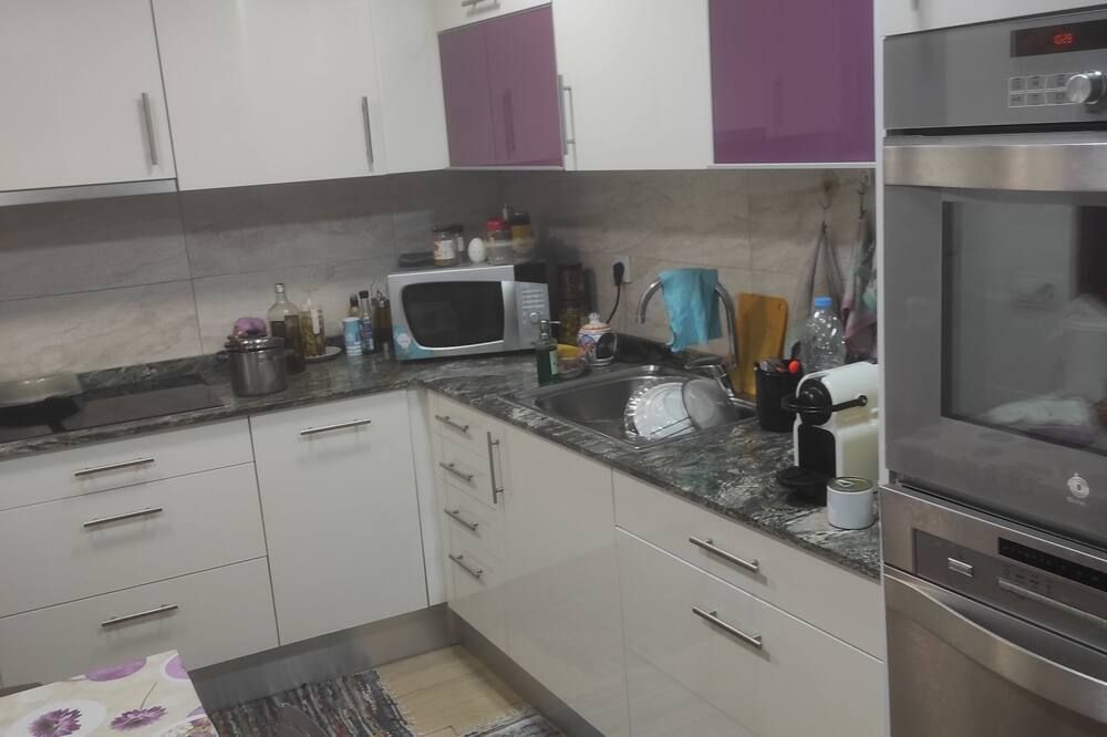 Habitación Totalmente Equipado de Alto Confort en una Casa con Jardín - Barcelona - Keittiö
