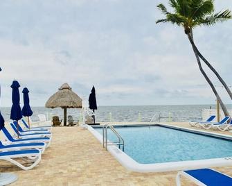 Drop Anchor Resort & Marina - Islamorada - Bể bơi