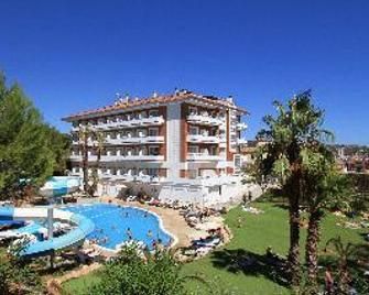 Hotel Gran Garbi Mar & Aquasplash - Lloret de Mar - Rakennus