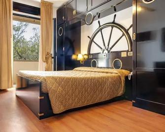 Hotel Villa Lo Scoglietto - San Vincenzo - Bedroom