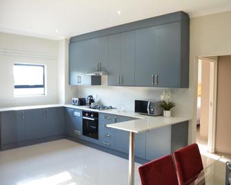 The Pickle Residence - Tzaneen - Kitchen