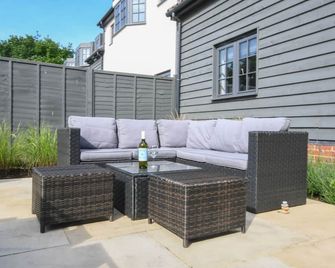 Corner Cottage, Thorpeness - Thorpeness - Patio