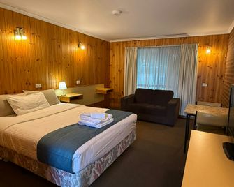 Country Roads Motor Inn Narrandera - Narrandera - Bedroom