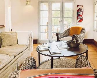 La Masia - צ'קראס דה קורייה (מנדוזה) - סלון