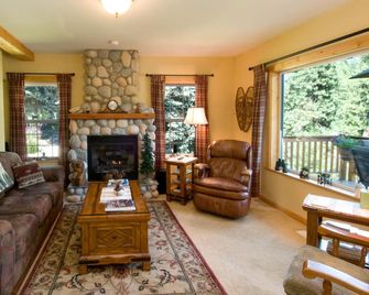 The Alpine Suite on the River - king bed, fireplace, private Hot Tub- STR#000959 - Leavenworth - Salon