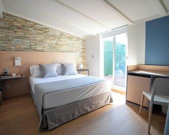 Olympia Consul del Mar - Valencia - Bedroom
