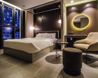 Hotel The Designers Premier Seongsu and Konkuk Univ - Seoul - Bedroom
