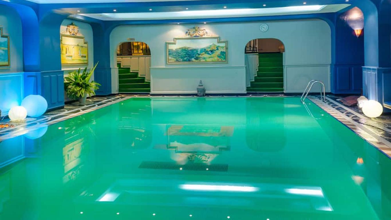 Hotel Colbert