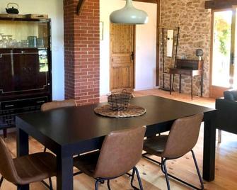 Gîte Figuier | Domaine du Cammazet | Gîtes & Lodges | Pool | Comfort | Nature - Gaudiès - Comedor