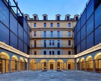 NH Collection Torino Piazza Carlina - טורינו - בניין