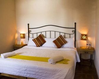 Hotel Puerta San Pedro - San Pedro Tlaquepaque - Slaapkamer