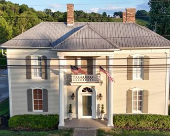 Miss Elizabeth`s Place | Downtown Lynchburg - Lynchburg - Building