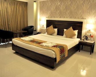 Neelam's Countryside - Kankavli - Bedroom