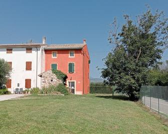 Holiday Home 'La Casa Di Delfina' with Private Garden - Caprino Veronese - Edificio