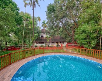 Seclude Karthika Nivas, Thrissur - Thrissur - Pool