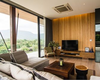 atta Lakeside Resort Suite - Pak Chong - Stue