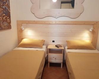 B&B Casa Derosas - Golfo Aranci - Makuuhuone