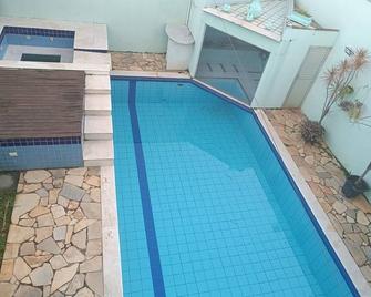 Apartment in an upscale neighborhood - São João da Boa Vista - Zwembad