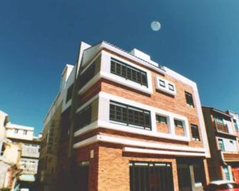 Miss inn - Magong City - Building