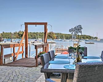 Osprey Cottage South Freeport Home on Casco Bay! - Bustins Island - Patio